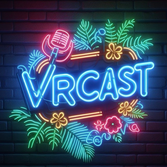 Das VRCast-Logo als Neonschild mit Mikrofon und Palmwedeln an einer Ziegelwand